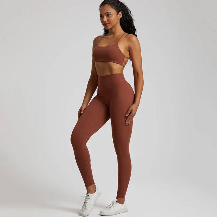 Buttery Soft Gym Set – Leggings & Backless Sports Bra Matching Outfit